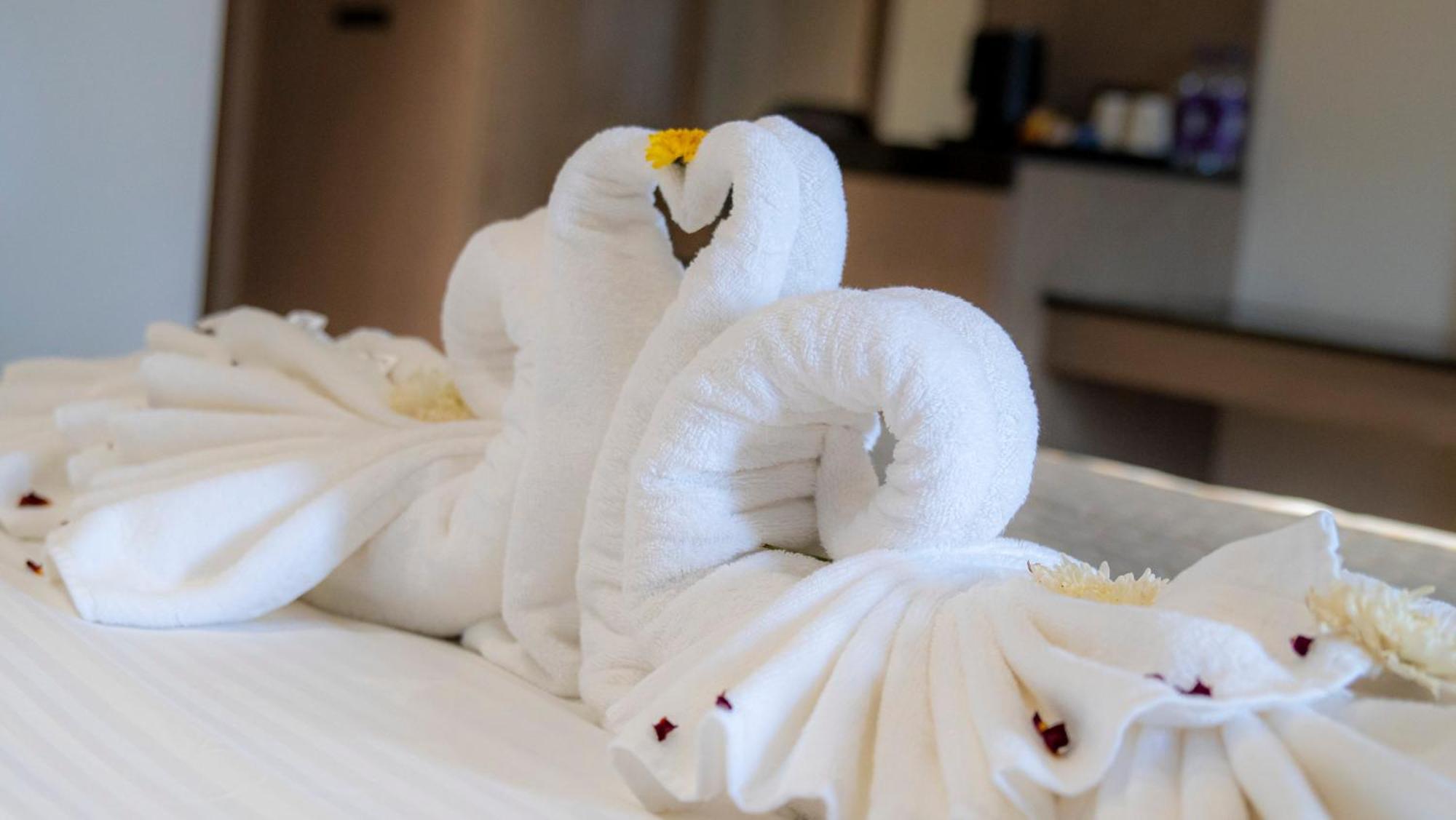 Hotel Tulips Grand 海得拉巴 外观 照片