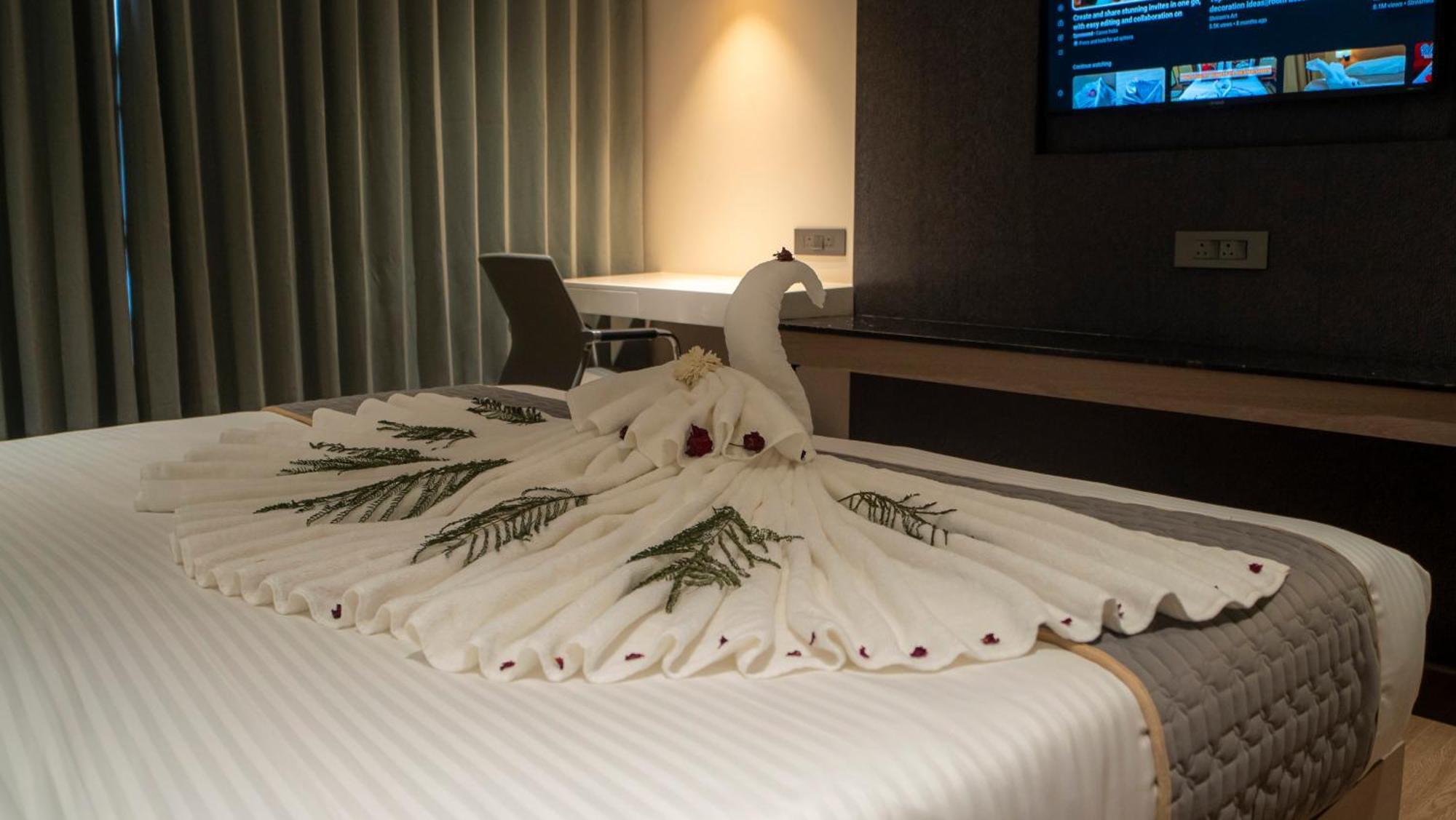 Hotel Tulips Grand 海得拉巴 外观 照片