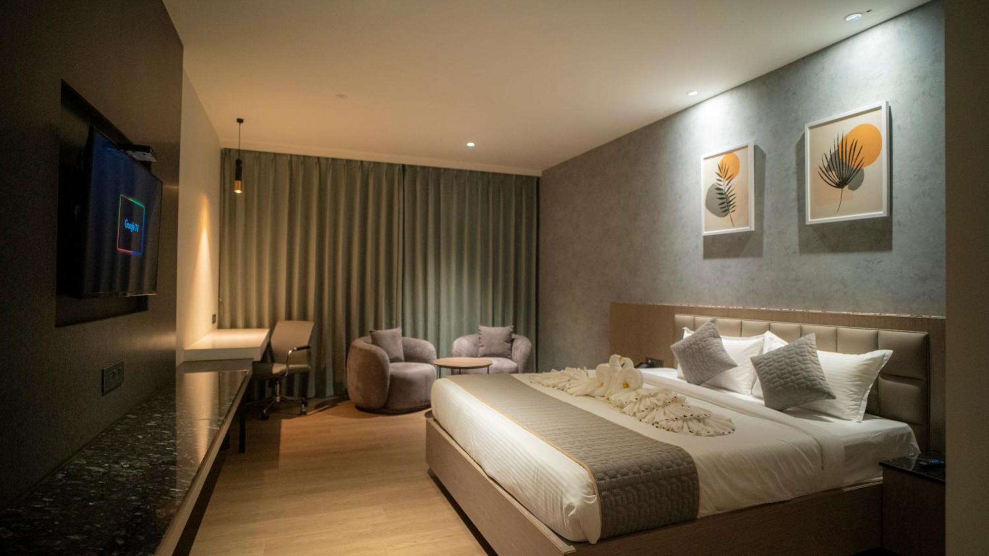 Hotel Tulips Grand 海得拉巴 外观 照片