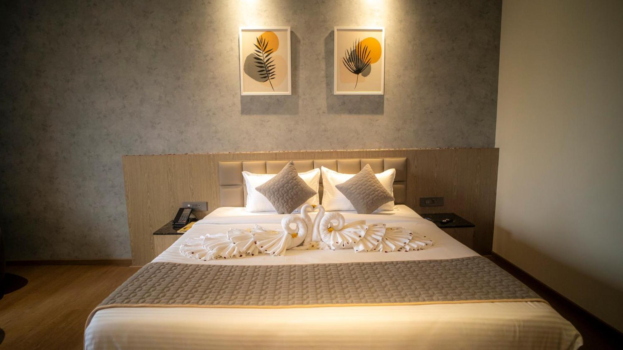 Hotel Tulips Grand 海得拉巴 外观 照片