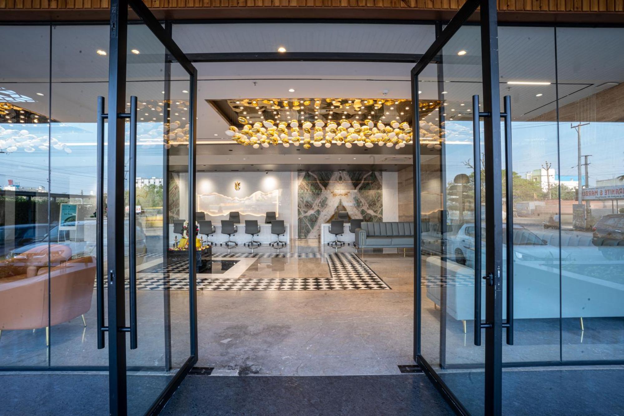 Hotel Tulips Grand 海得拉巴 外观 照片