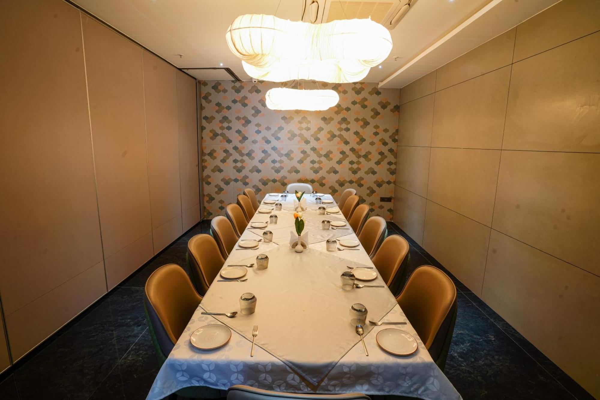 Hotel Tulips Grand 海得拉巴 外观 照片
