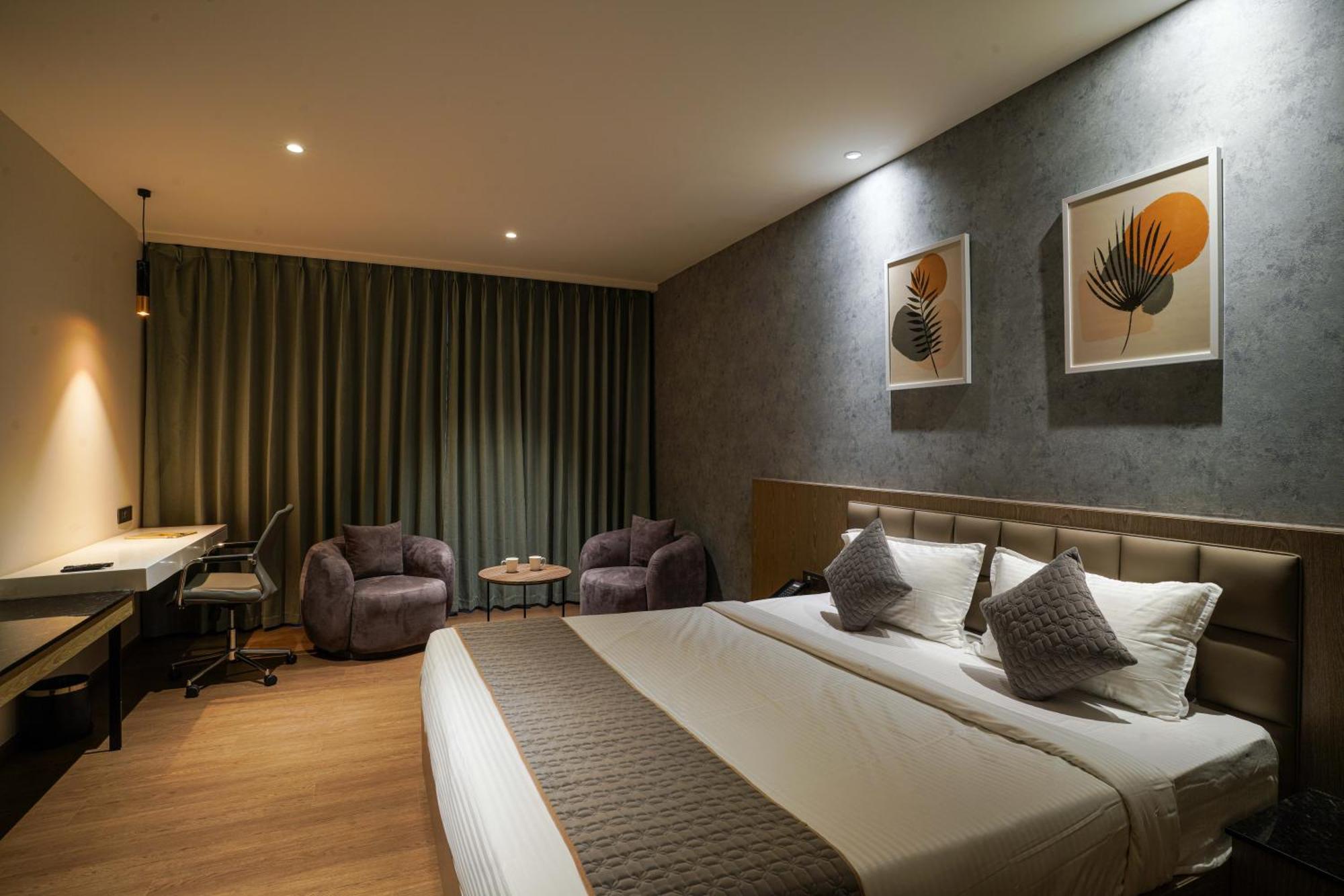 Hotel Tulips Grand 海得拉巴 外观 照片